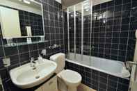 In-room Bathroom Haus Armina Apartment Edward