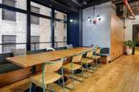 Ruangan Fungsional Placemakr Wall Street