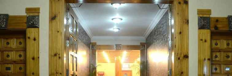 Lobby Hotel Demanchi Naran