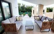 Common Space 2 Luxury 6 Bedroom Villa With Privet Pool in Paphos