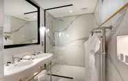 In-room Bathroom 6 Hotel Richer de Belleval