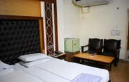 Kamar Tidur 6 National Hotel