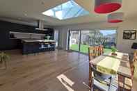 Common Space Iona 4 bed Luxury in the Heart of Bracklesham Bay