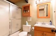 In-room Bathroom 7 Northwoods Blvd 2 Criterion 33 - Zephyr