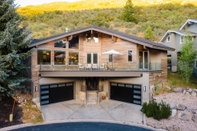 Exterior Sleeps 16 Modern Home Mins From Deer Valley w Hot Tub by Avantstay