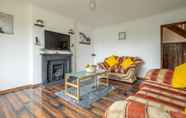 Common Space 2 4-bed Detached, Pet Friendly House in Nelson