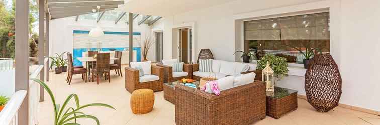 Lobby Sani Seaside Luxury - Villa Danai Private Pool