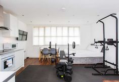 Others 5 Energised Apartment With Gym in Brent Park