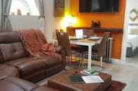 Common Space Magical 3-bed Stone Built Cottage - Sleeps 6