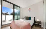 Bilik Tidur 2 Wentworthville 2 Bedrooms 2 Bathrooms with Free Parking by KozyGuru