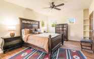 Bedroom 7 Encantada - Spacious and Luxurious Home, Walk to The Plaza