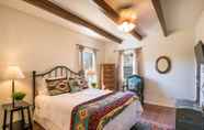 Bedroom 6 Encantada - Spacious and Luxurious Home, Walk to The Plaza