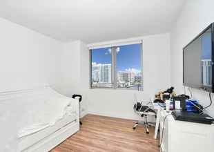 Bedroom 4 Incredible Bay View 3 Bed Private Floor Apt 1101 BW Resort Miami FL