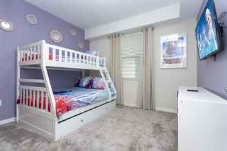 Bedroom 4 Wonderful 2 Bd Apartment Close to Disney Storey Lake 204 3180