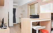 ห้องนอน 7 Comfort And Homey 2Br At Springlake Apartment Bekasi