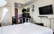 Bedroom 4 Cozy Stay Studio At Vida View Makassar Apartment