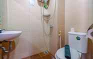 Toilet Kamar 2 Cozy Stay Studio Apartment At Margonda Residence 5