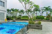 Swimming Pool Comfy And Modern Margonda Residence 5 Studio Apartment