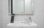 Toilet Kamar 7 Comfortable And Cozy Studio (No Kitchen) Apartment At Mustika Golf Residence