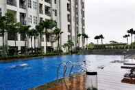 Swimming Pool Comfy Minimalist 1Br Saveria Apartment