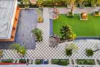 Swimming Pool Luxurious 2Br At Vida View Makassar Apartment