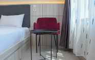 Kamar Tidur 2 Simple And Comfort Studio At Springlake Summarecon Bekasi Apartment
