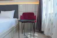 Kamar Tidur Simple And Comfort Studio At Springlake Summarecon Bekasi Apartment