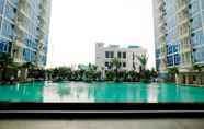 สระว่ายน้ำ 2 Great Choice Deluxe Studio Apartment At Capitol Park Residence