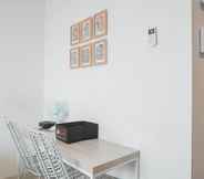 Bedroom 7 Minimalist Studio Room With City View At West Vista Apartment