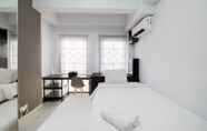 Kamar Tidur 6 Modern And Comfy Studio Apartment At Patraland Urbano