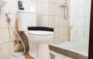 Toilet Kamar 6 Comfortable Studio Room At Vida View Makassar Apartment