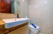 Toilet Kamar 2 Strategic And Comfort Studio At Menteng Park Apartment