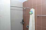 In-room Bathroom Homey And Cozy Living 1Br Apartment At Atlanta Residences