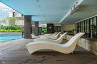 Swimming Pool Nice And Comfort Studio At Tamansari Semanggi Apartment