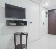 ห้องนอน 7 Nice And Modern 2Br At Daan Mogot City Apartment