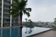 Swimming Pool Nice And Modern 2Br At Daan Mogot City Apartment