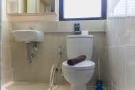 Toilet Kamar Luxurious 2Br At Meikarta Apartment