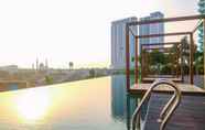 Kolam Renang 4 Chic And Cozy 2Br Grand Kamala Lagoon Apartment