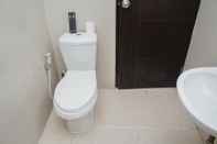 In-room Bathroom Comfy Studio Apartment Atria Residences Near Summarecon Mall Serpong