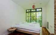 Phòng ngủ 4 Cosy 2 Bedroom Apartment With Great Outdoor Balcony