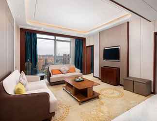 Bedroom 2 Ramada By Wyndham Changsha North