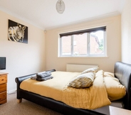 Bedroom 4 Charming 1-bed Apartment in Luton