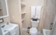 Toilet Kamar 2 3br/2ba Remodeled House Near Downtown