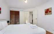 อื่นๆ 2 Stunning 3 Bedroom House With Garden, Close to CBD