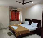 Bedroom 4 Hotel Geetha International