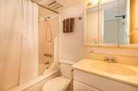 In-room Bathroom Island Colony 3519