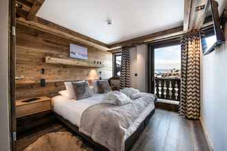 Bedroom 4 Manali Lodge  by Alpine Residences