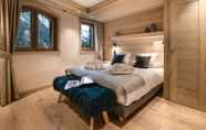 Bedroom 3 Manali Lodge  by Alpine Residences