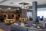 Lobi Courtyard by Marriott Indianapolis Fishers