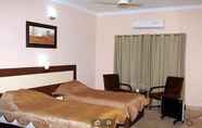 Bedroom 6 Pameer Hotel
